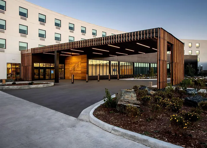 Wyndham Garden Winnipeg AirportAirport Hotel